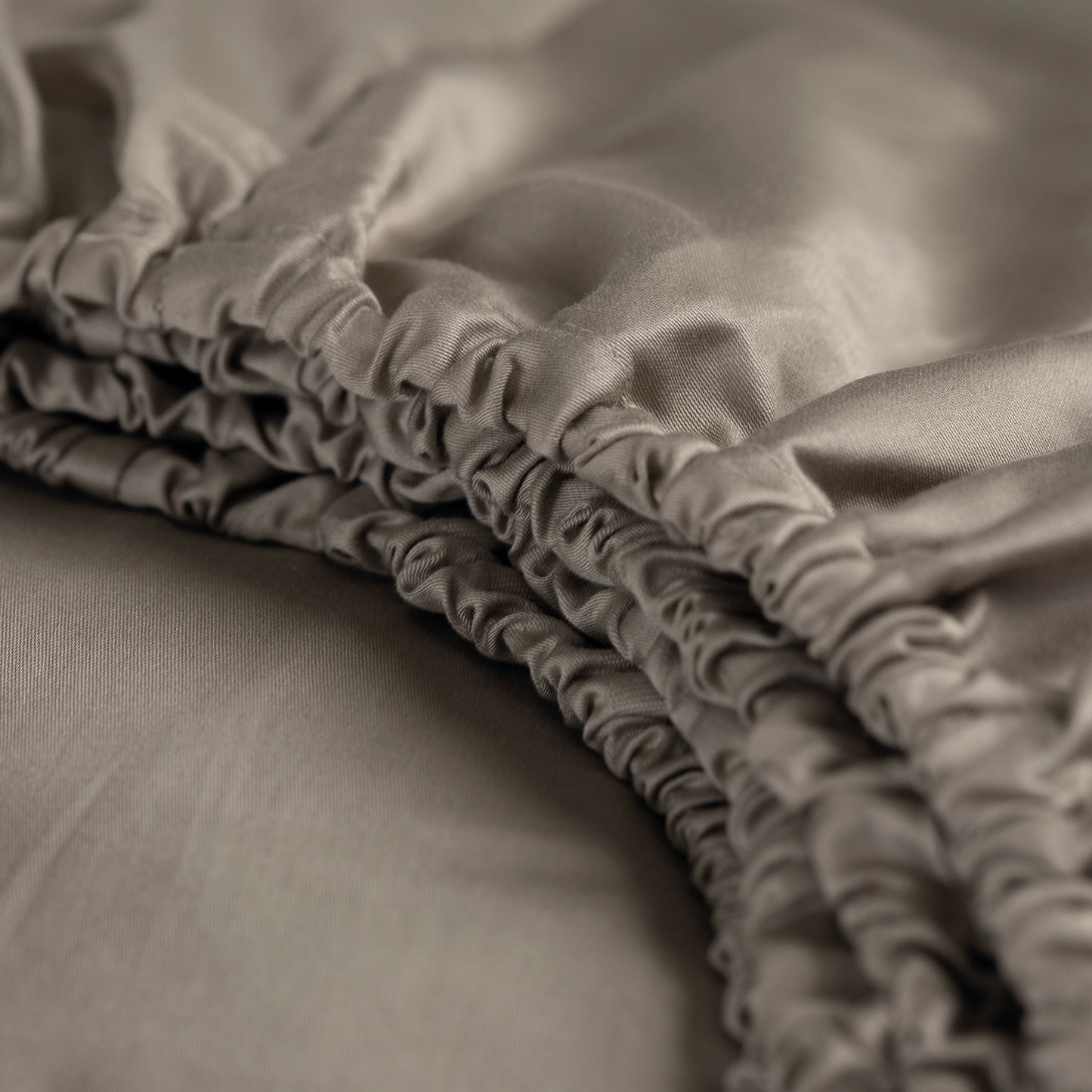 Topper Spannbettlaken Baumwollsatin taupe