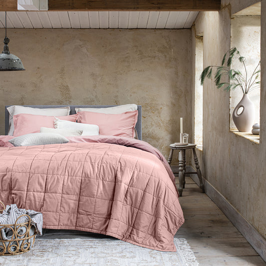 Moon bedspread pink