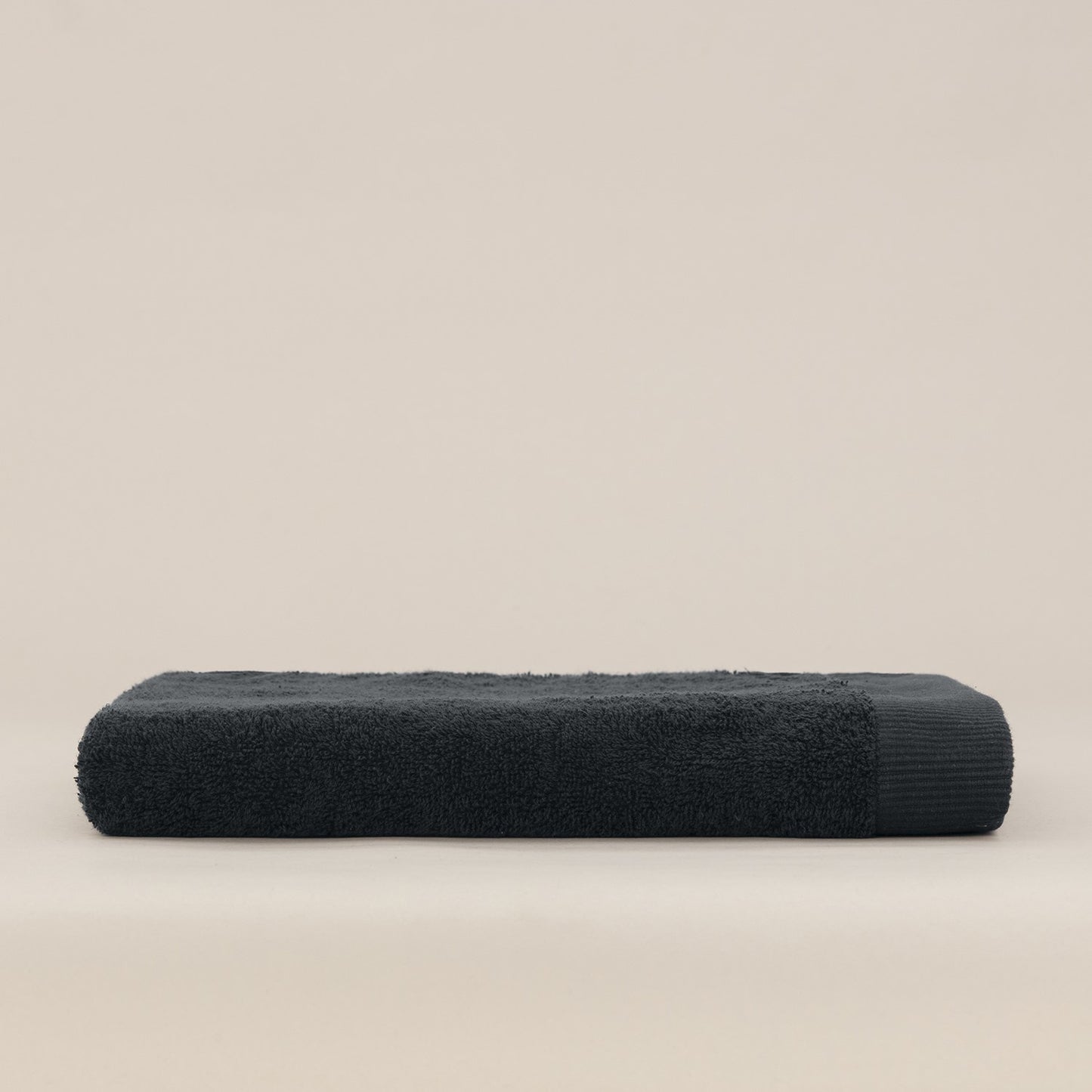 Weekend shower towel black