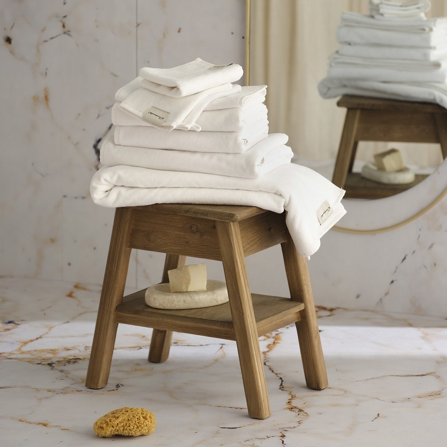 Sundays shower towel white