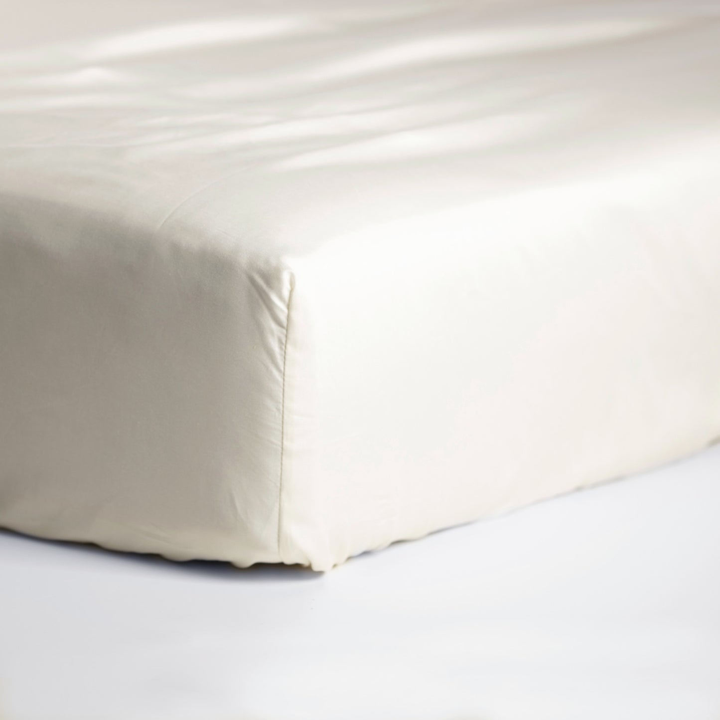 Sundays fitted sheet cotton sateen light sand
