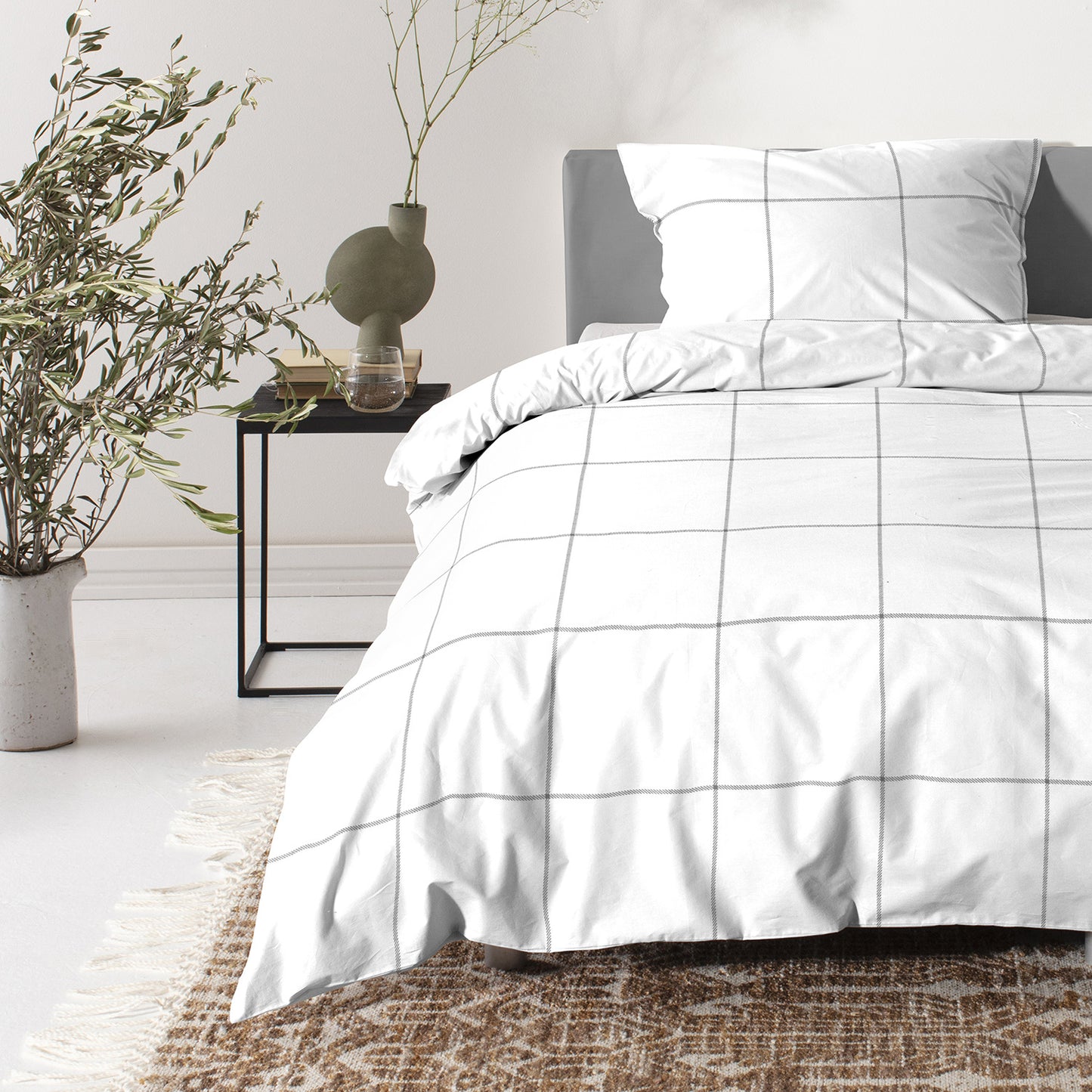 Robyn duvet cover satin white