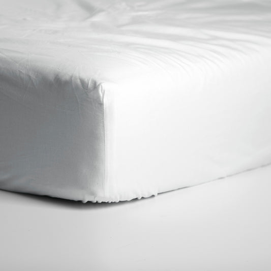 Weekend fitted sheet high corner cotton white